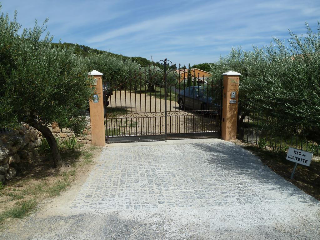 Mas De L'Olivette Panzió Cotignac Kültér fotó