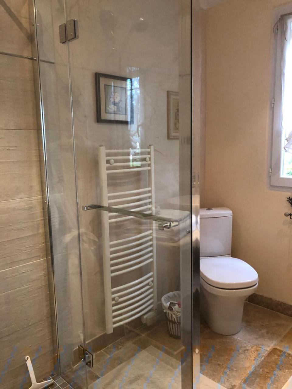Mas De L'Olivette Panzió Cotignac Kültér fotó